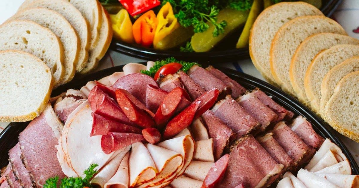 How to Build the Ultimate Montreal Charcuterie Board with Dunn’s Famous Products