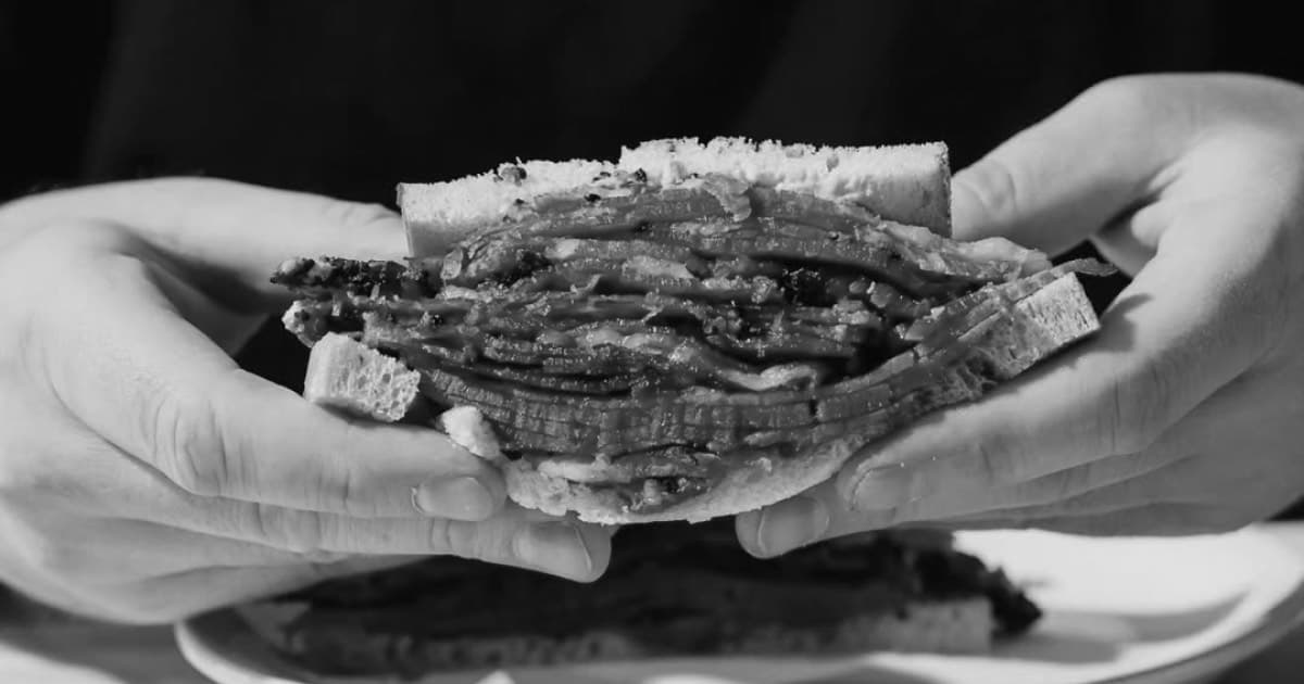 Smoked Meat Mastery: Discover the Flavor, Technique, and History Behind the Best Smoked Meat