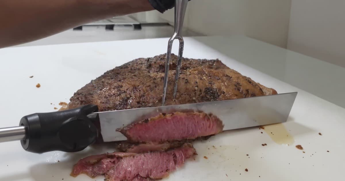 How to Slice Smoked Meat the Right Way: A Step-by-Step Guide for Perfect Cuts